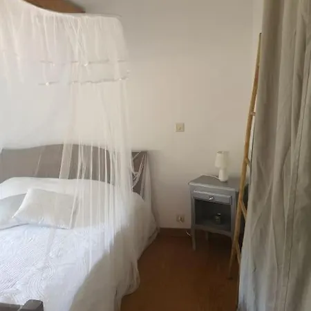 Dans De Apartment