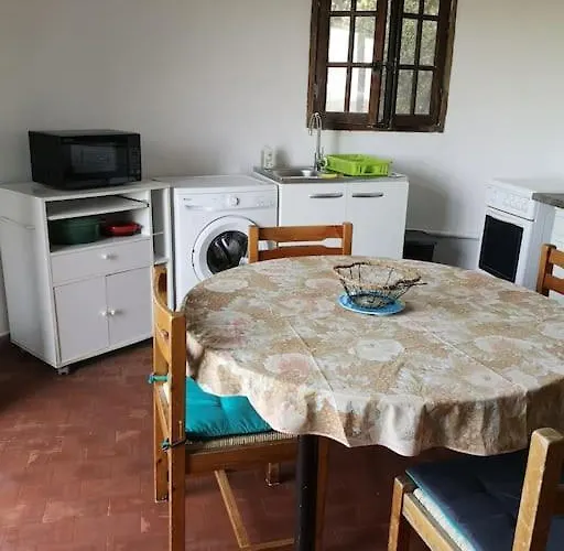 Daire La Tour Dans De Porto-Vecchio (Corsica)